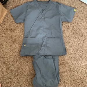 Wonder Wink grey scrubs
